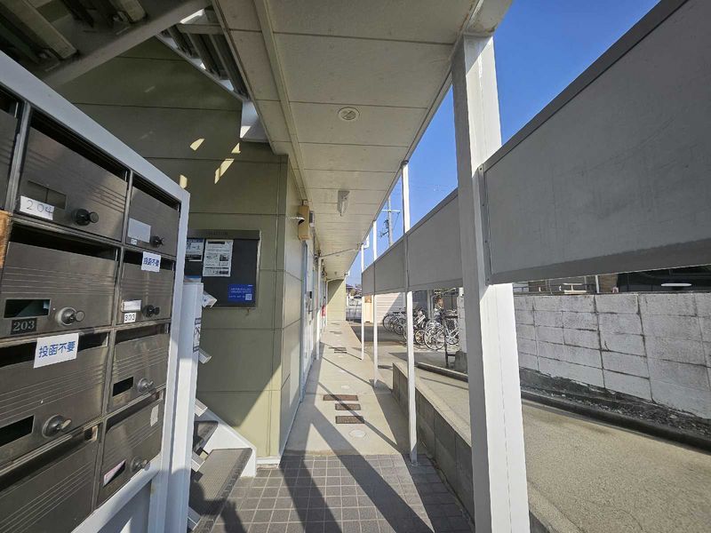 leopalace Glicina Entrance