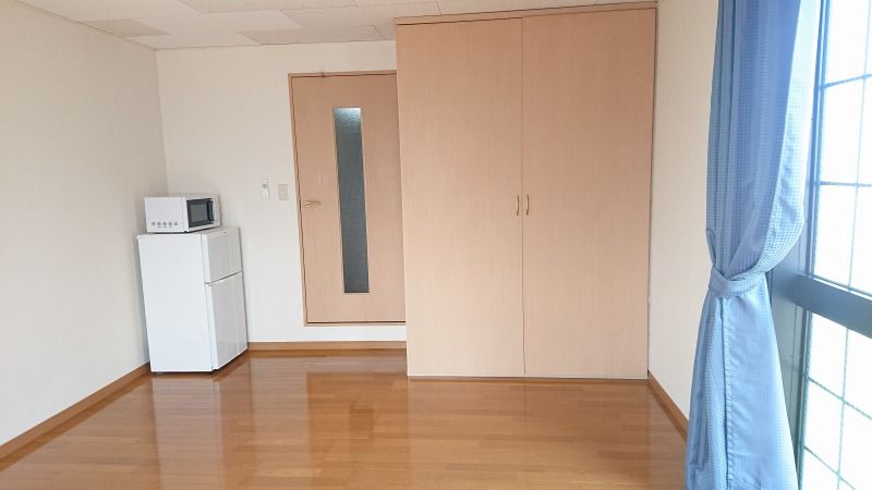 レオパレスＴＡＢＵＣＨＩ 居間