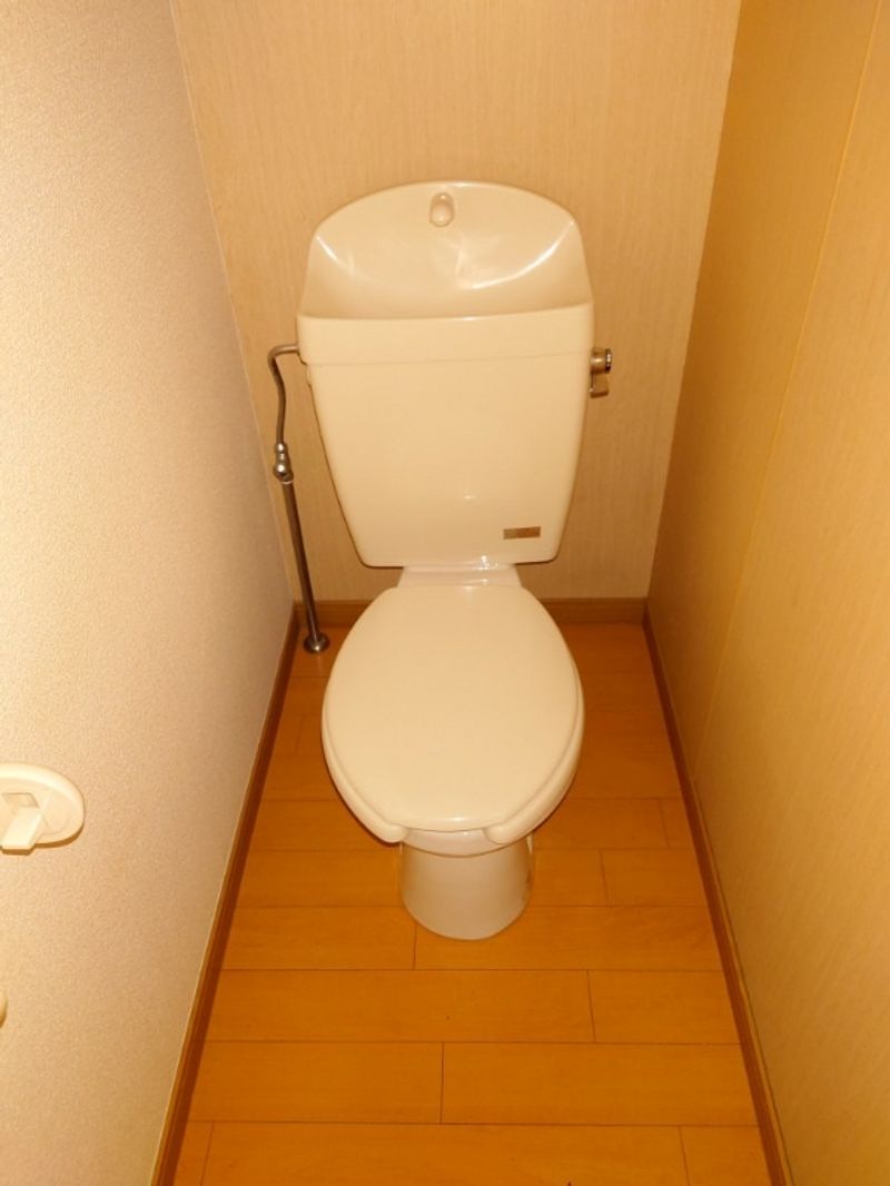 レオパレスグランドゥールＢ トイレ