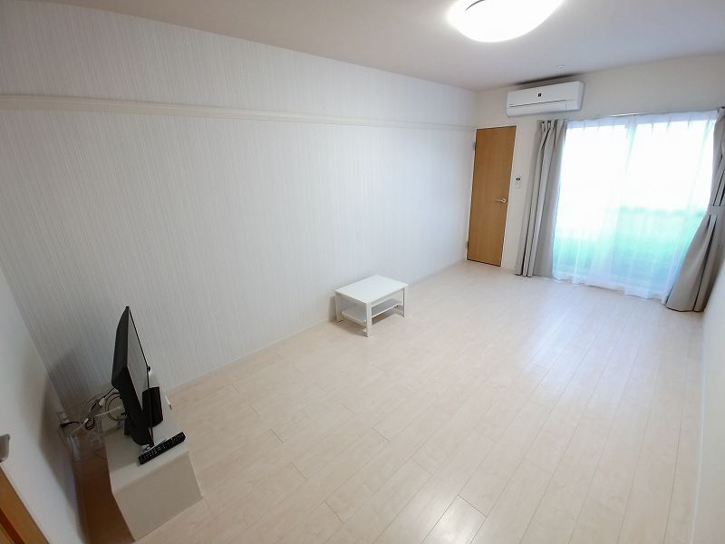 クレイノルピナス参番館 居間