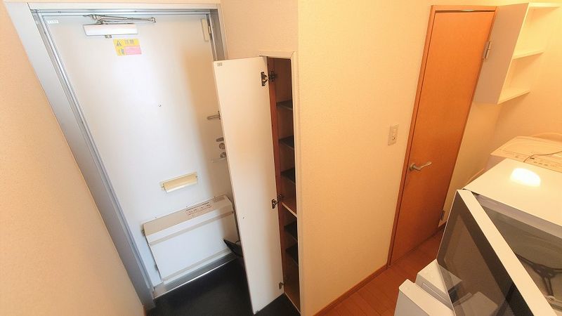 レオパレス竜東橋 玄関