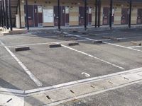 レオパレスクルール　つばき 駐車場