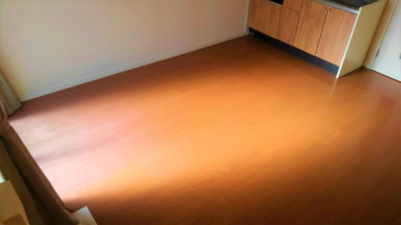 レオパレスコロネット 居間