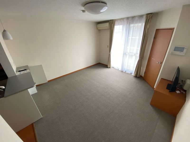 レオパレスｆ　３９ 居間