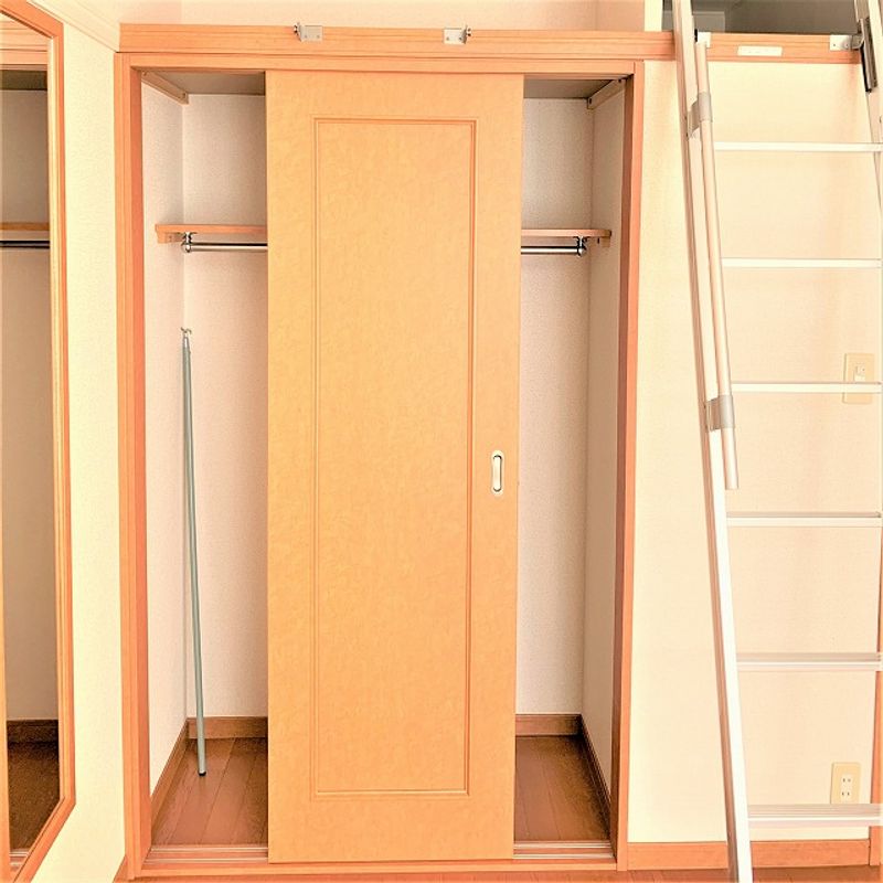 レオパレスサンシティー 収納
