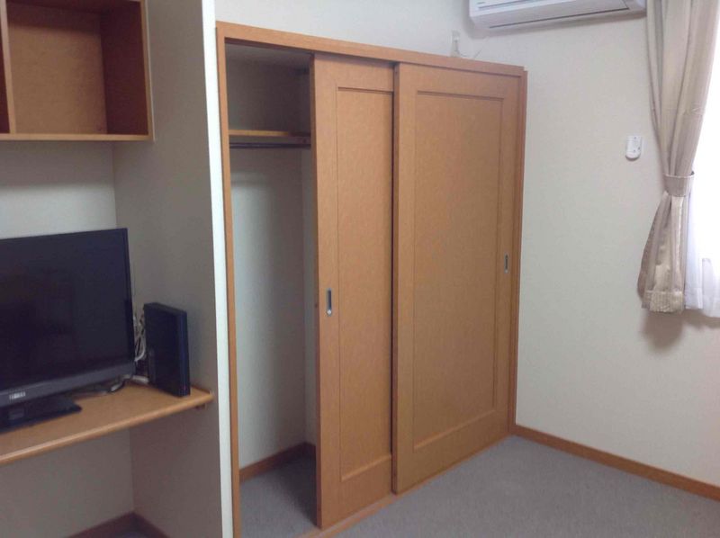 レオパレス宮原 収納