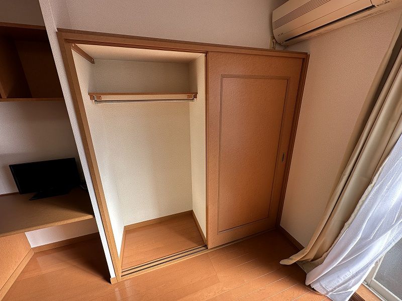 レオパレス清水園 収納