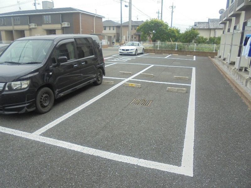 レオネクストじんぼはら駅南 駐車場