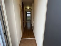 レオパレス高安 玄関