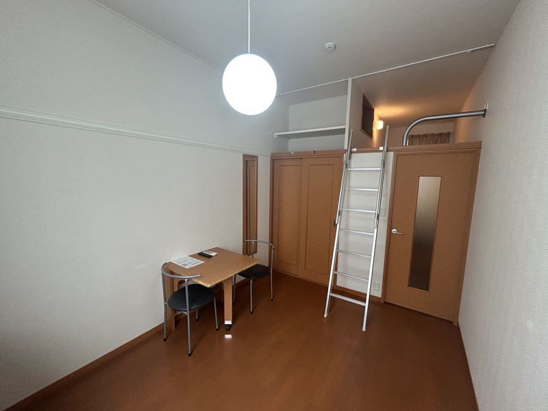 レオパレスエクセル歩坂町Ⅱ 居間