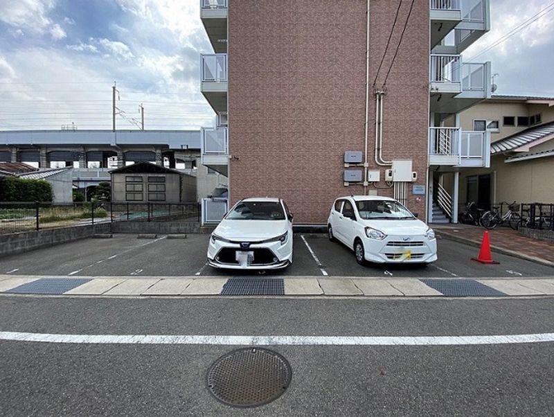 レオパレスＰａｒｋＴｏｗｎ和泉 駐車場