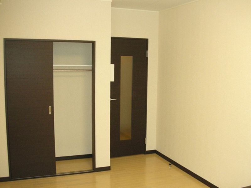 レオネクストきよみず扇 収納