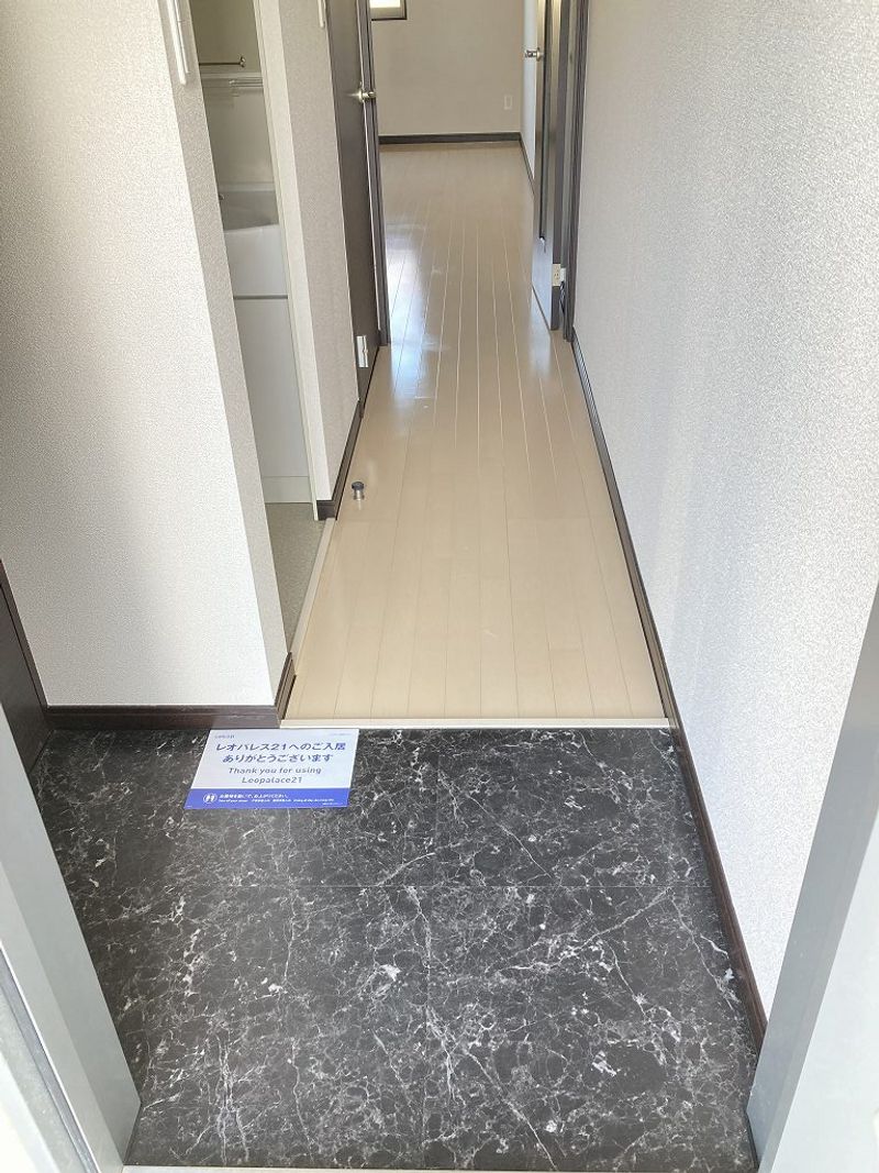 レオネクストパールソレイユ 玄関