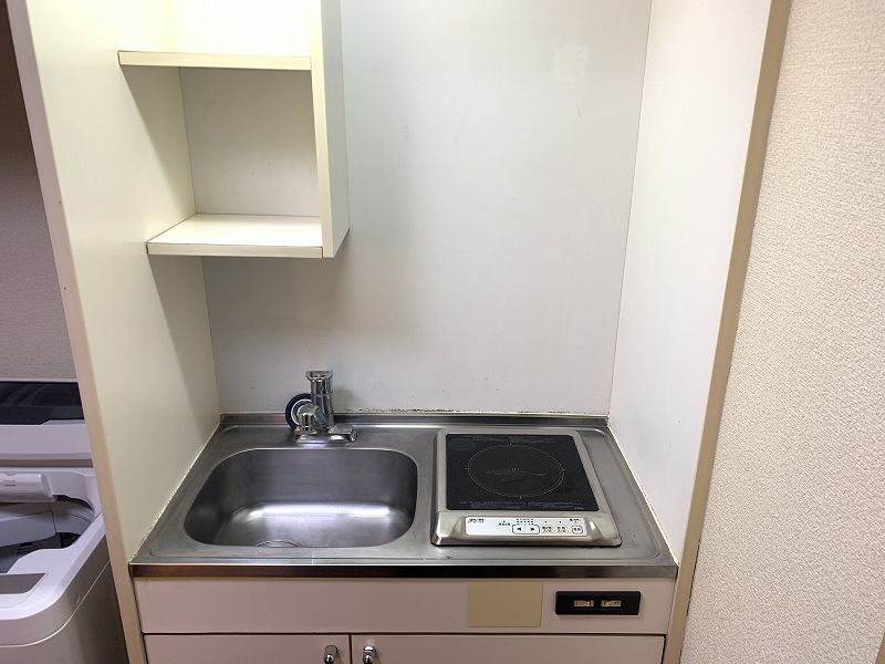 レオパレスリバーサイド キッチン