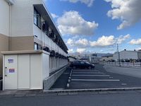 レオパレスパストラル　ルーチェ 駐車場