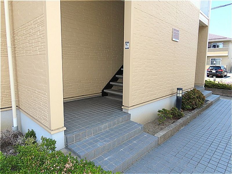 レオパレスエトワール エントランス