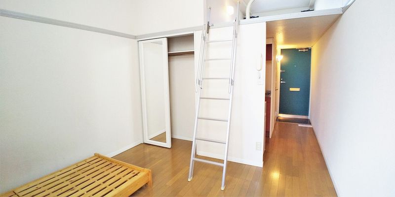 レオパレスサンシャイン福栄 居間