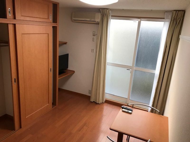 レオパレス長根Ａ 居間