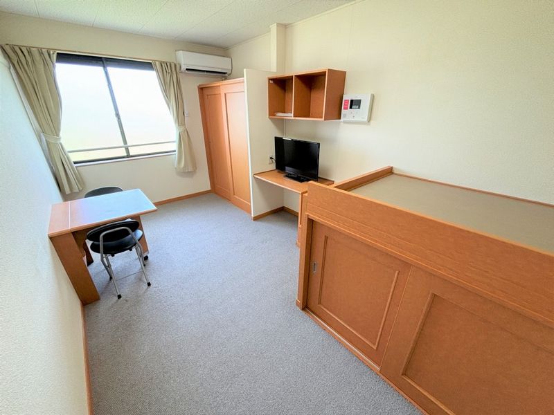 レオパレスサンライズ土屋 居間