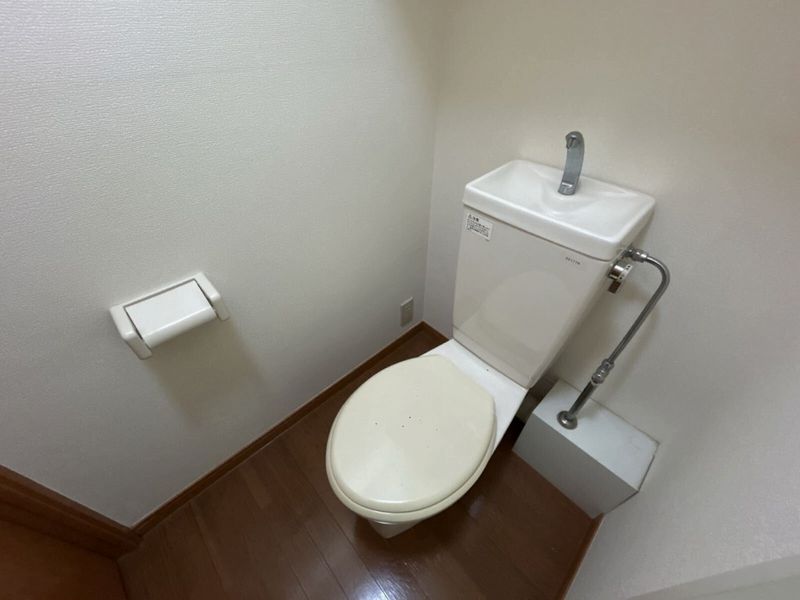 レオパレスフィットニア トイレ