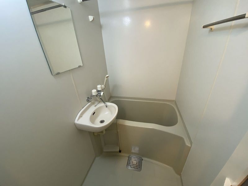 レオパレスＧＯＤＤＥＳ師勝 風呂