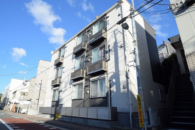 CLEINO Grandir Exterior