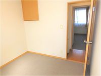 レオパレスリュミエール 寝室