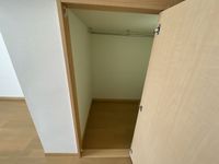 レオパレスピアット 収納