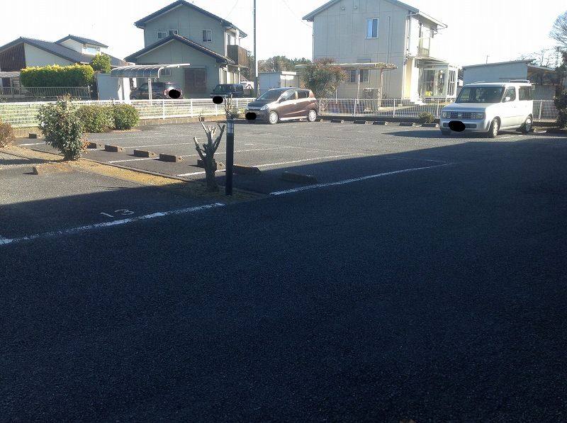 レオパレスサンマルコ 駐車場