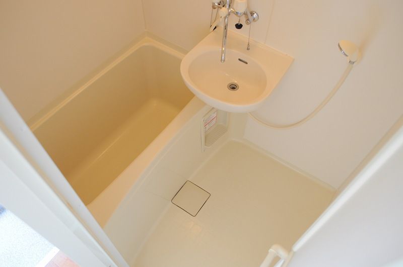 レオパレス長砂 風呂