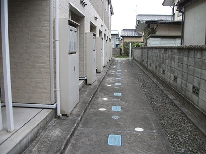 レオパレスエルスドワール エントランス