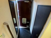 レオネクストボンジュールⅤ 玄関