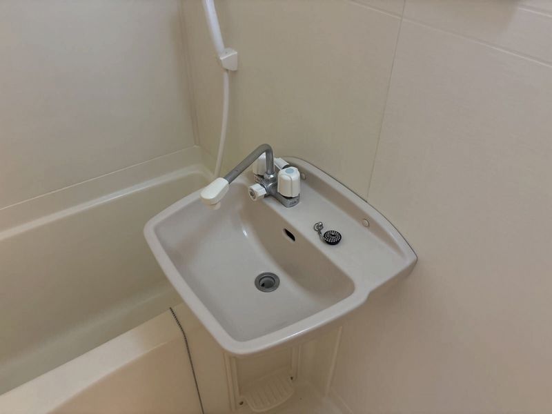 レオパレスユートピア白岡 洗面台