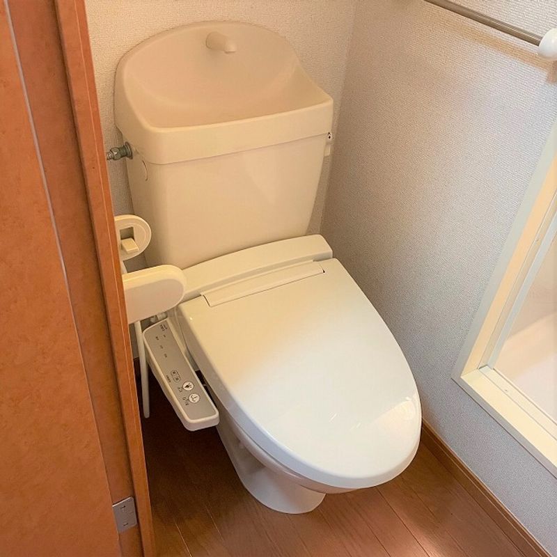 レオパレスリバーサイドみずき トイレ