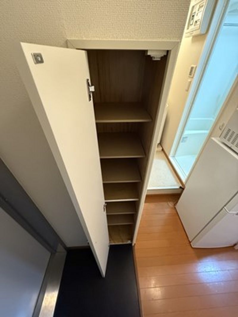 leopalace Riverside Court 储物空间