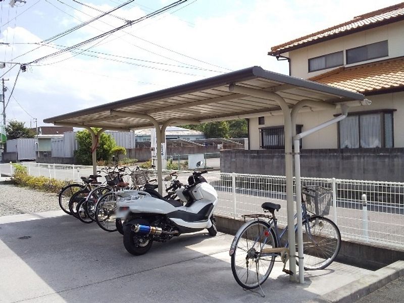 レオパレスとねりこ１ 共用部分