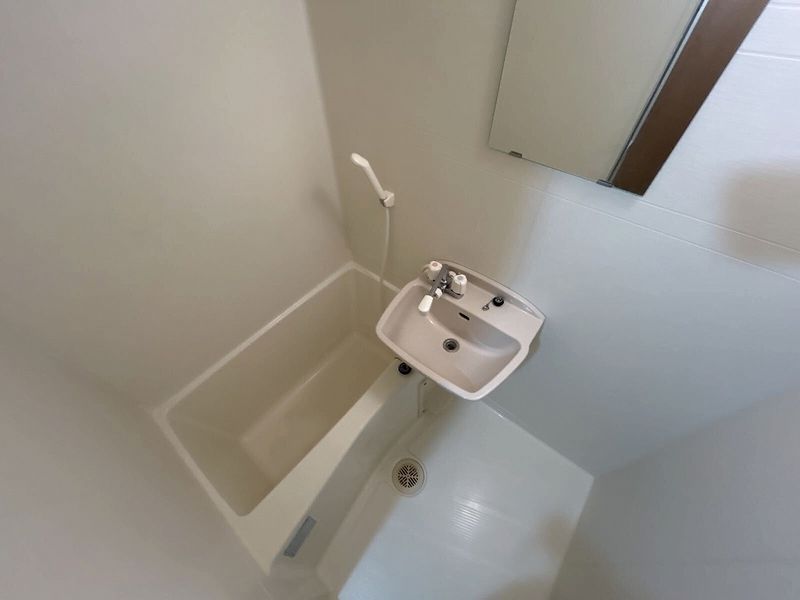 レオパレスパステロ 風呂