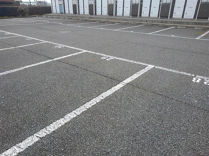 レオパレス針ヶ沢Ｂ 駐車場