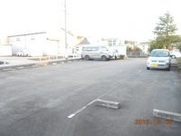 レオパレスＡＬＣＡＺＡＲ 駐車場