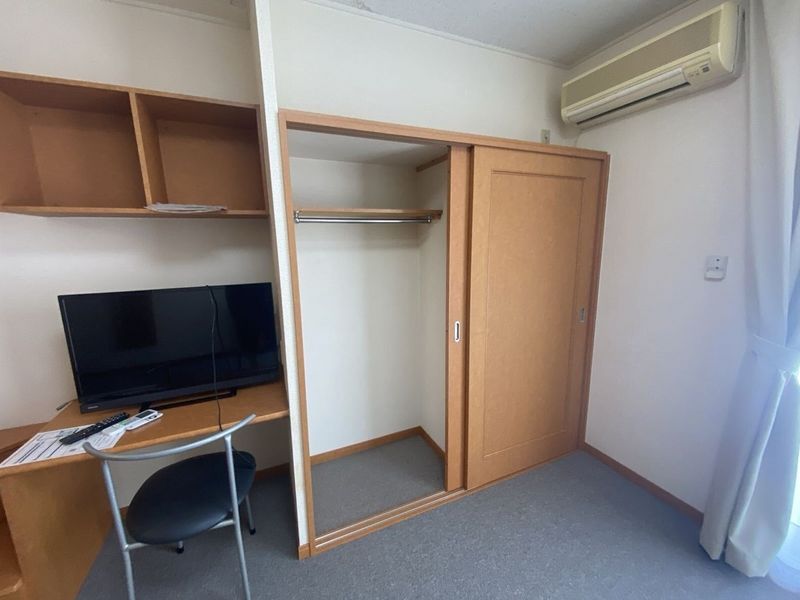レオパレスＴａｋａｓｈｉｍａ 収納