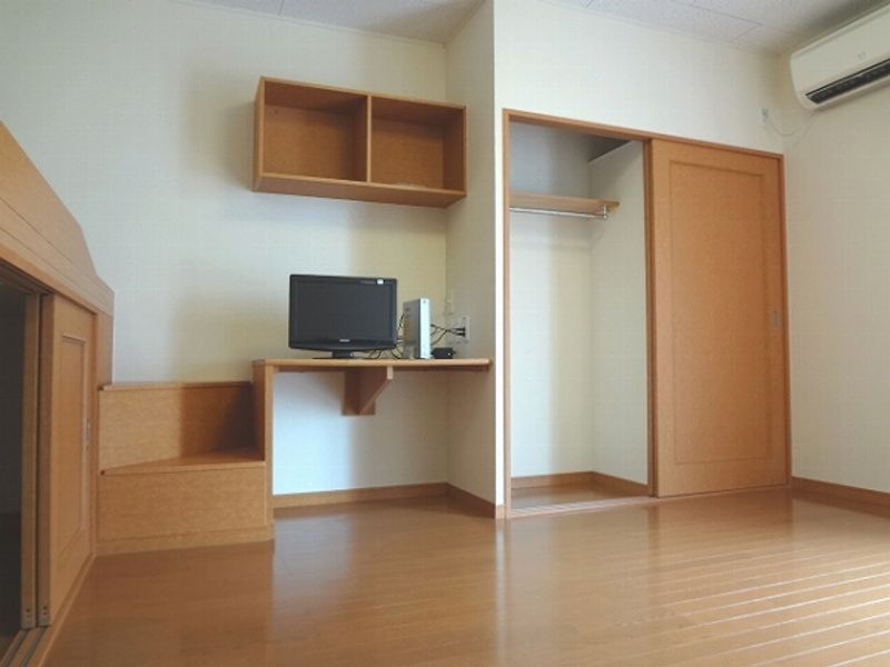 レオパレスクボタ 収納