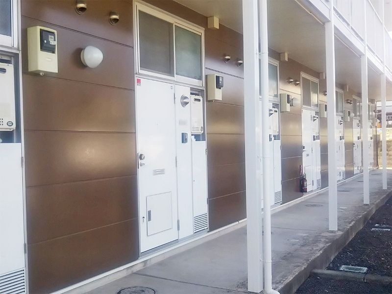 レオパレスナカジマ 玄関