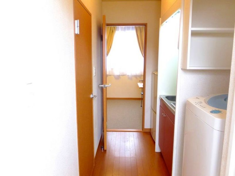 レオパレスハーバーサイドＷ棟 玄関