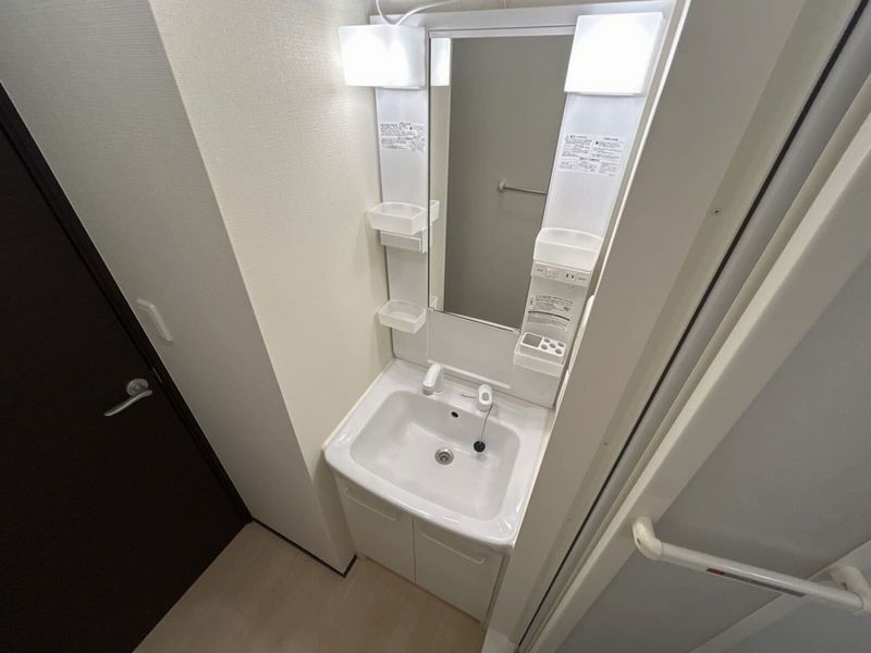 レオネクストレジデント西尾久 洗面所