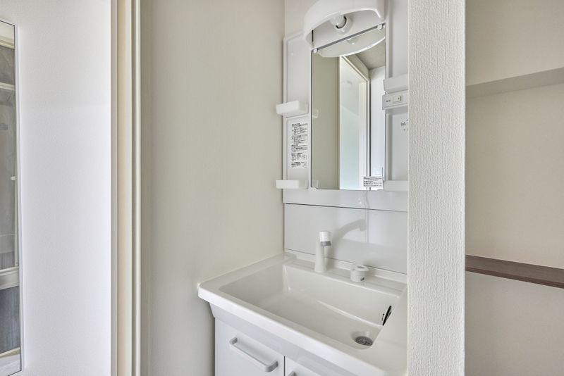 ArLk MIRAIE Washroom