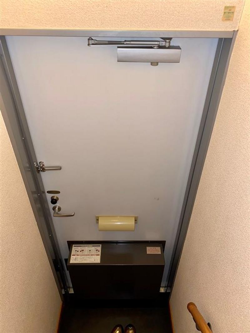 レオパレスエスタⅢ 玄関