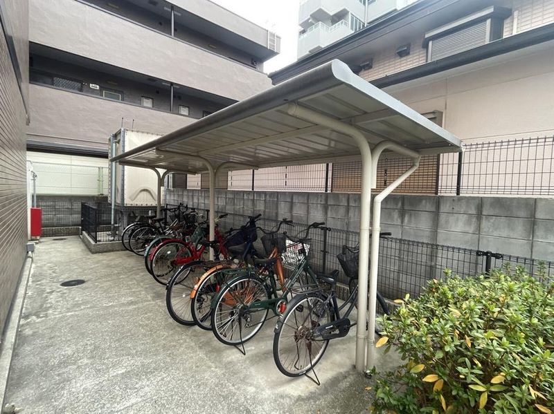 レオパレスネスト中百舌鳥 共用部分