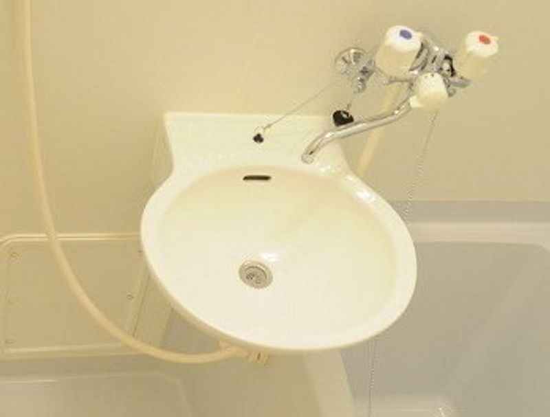 レオパレスマリーンブルー 洗面台