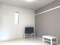 クレイノル　シェノン川名 居間
