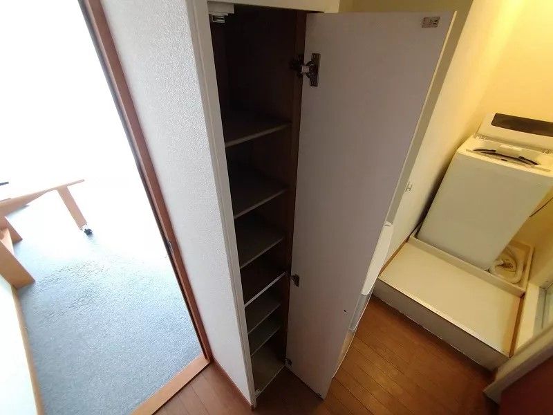 レオパレスエスポワールⅡ 収納
